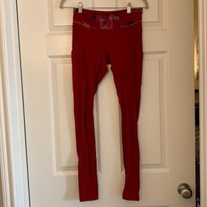 Long red lululemon lined leggings - red size 6